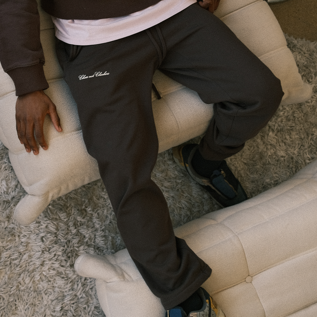 Staple Straight Leg Jogger | Chocolate