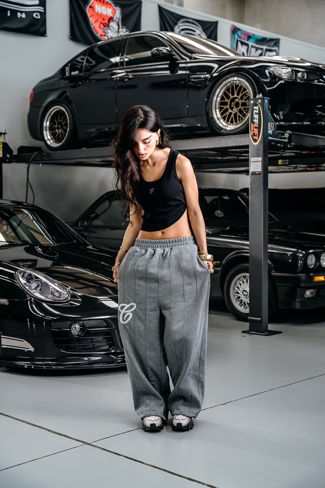 Wide Leg Pin-tuck Sweatpant | Grey