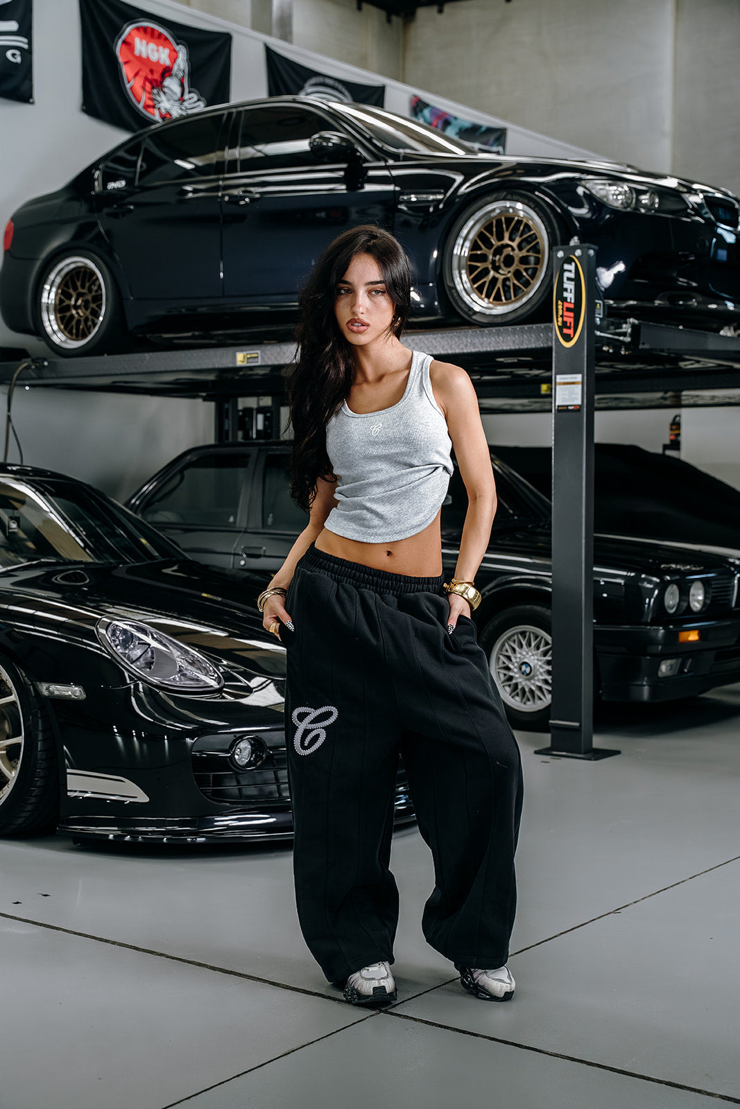 Wide Leg Pin-tuck Sweatpant | Black