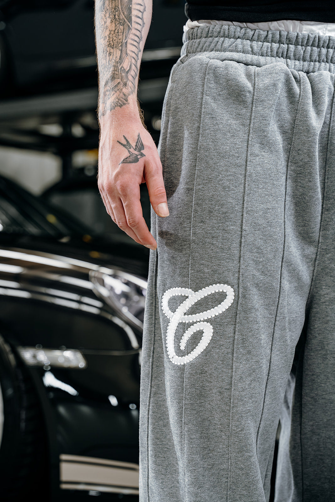 Wide Leg Pin-tuck Sweatpant | Grey