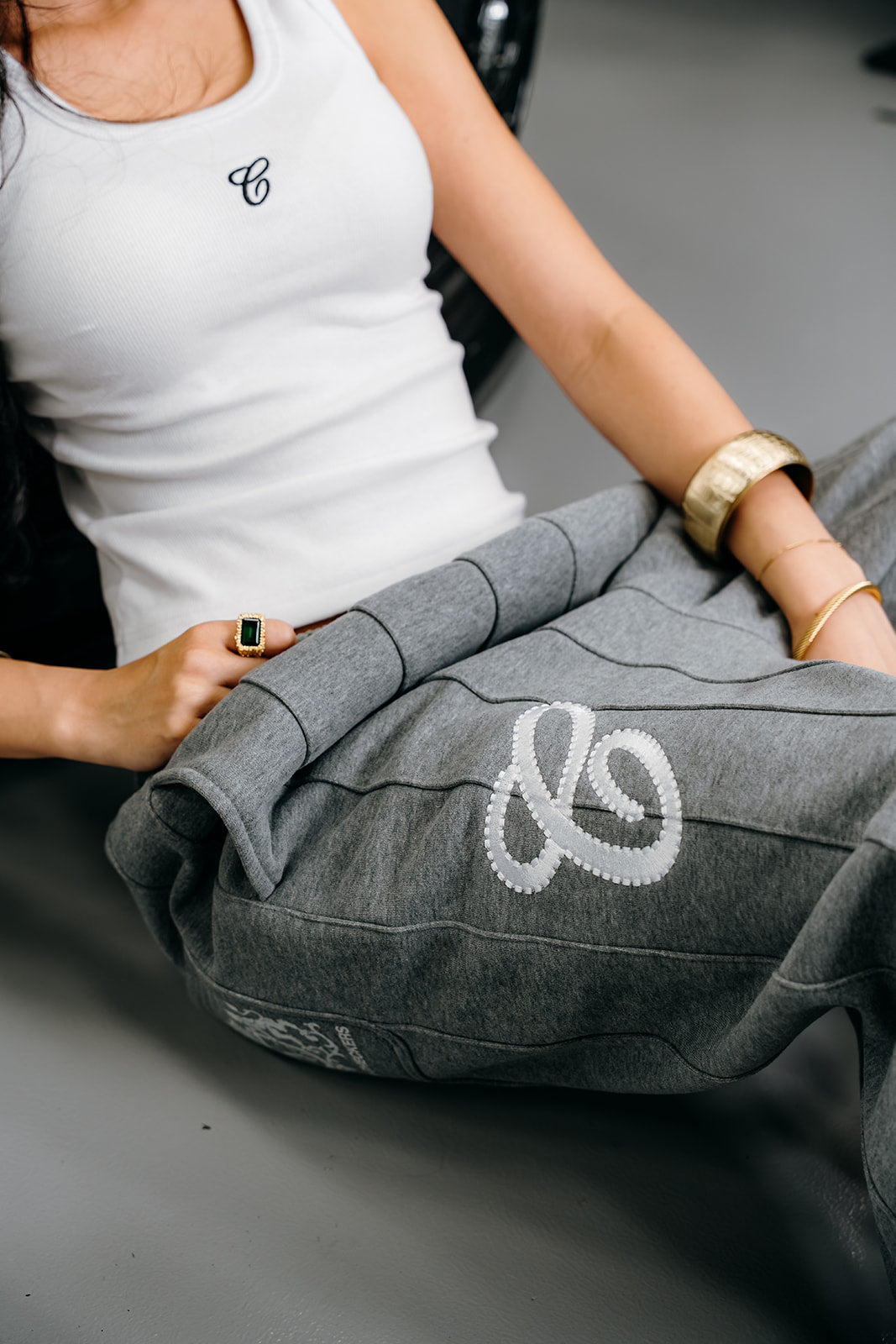 Wide Leg Pin-tuck Sweatpant | Grey