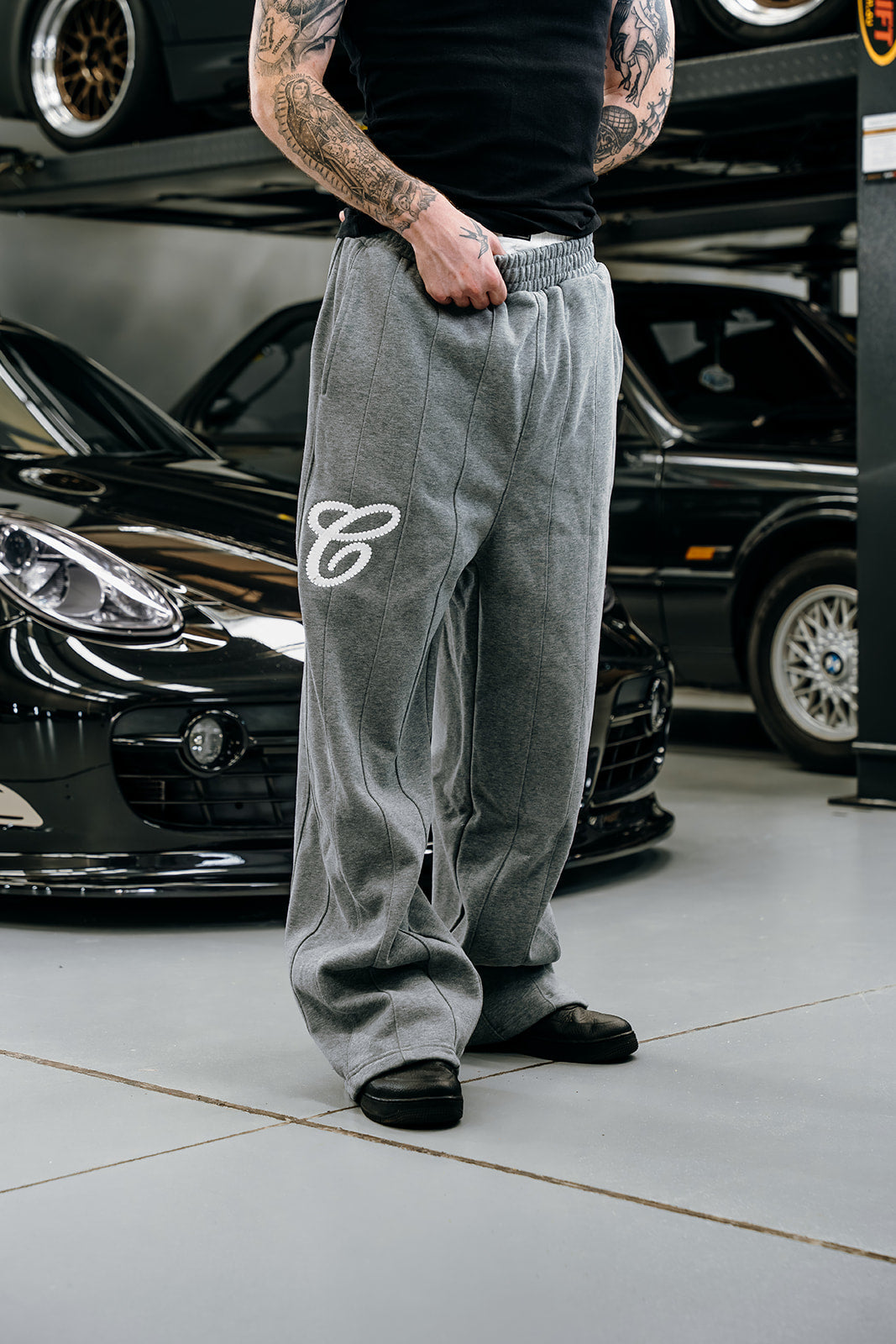 Wide Leg Pin-tuck Sweatpant | Grey